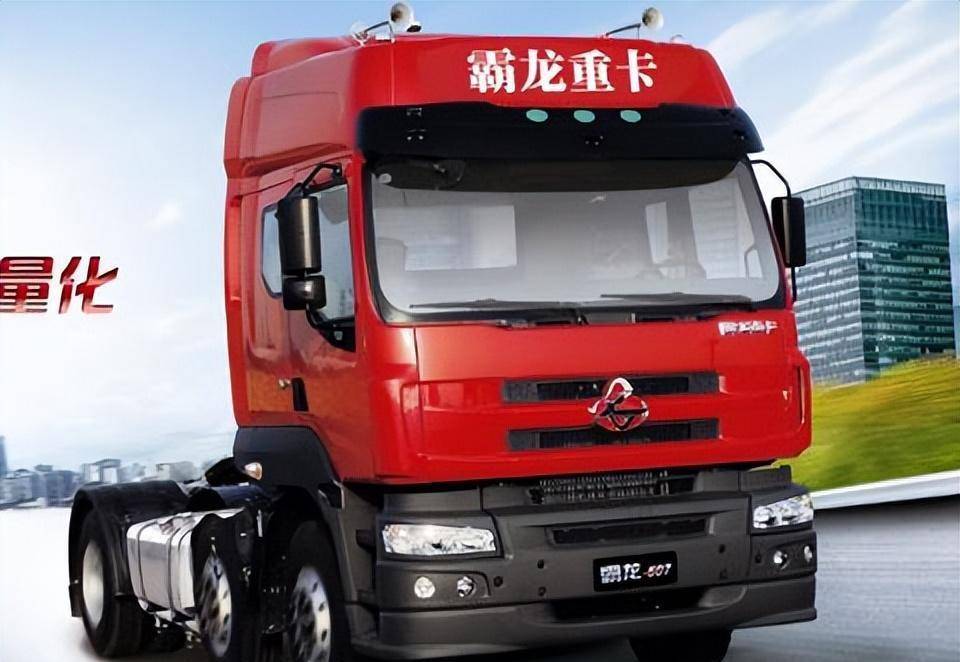 上海两辆大型的霸龙重卡被拍卖,被人以4.6万元就拿下_搜狐汽车_搜狐网