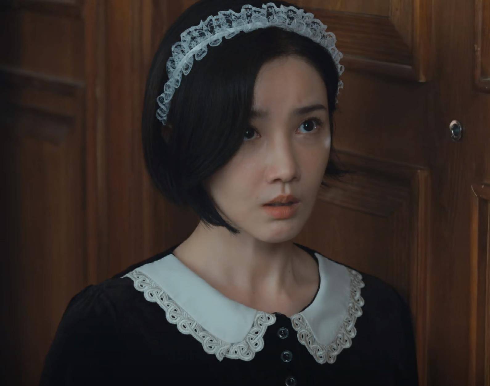 陈小纭公开解衣,将事业线暴露无遗,该火了_陈浅_吴若男_余春羊