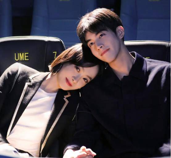 爆赵奕钦为北京户口,竟不惜陪睡男大佬,许凯宋威龙也受牵连_赵弈钦