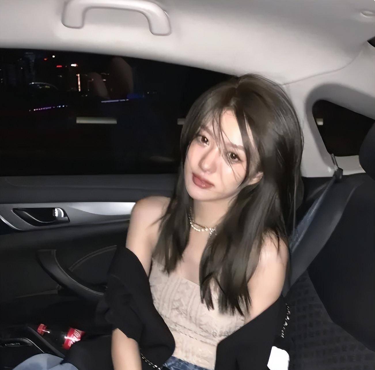 抖音歌手张国政与网红和平分手,曾微博喊话:女朋友是大美女!