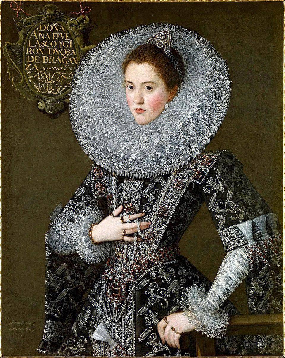 然而,在女性方面,文艺复兴时期的女子则更注重个性和时尚