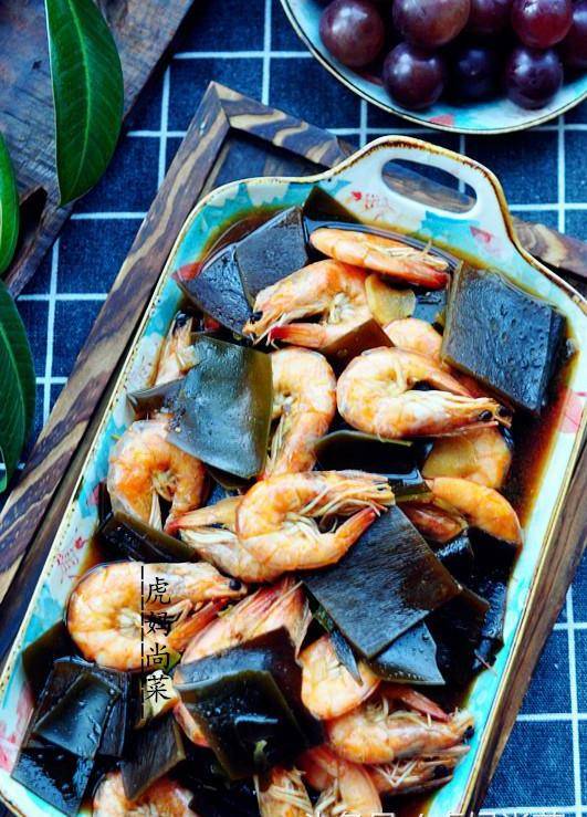 海带跟这个搭配最美味,鲜上加鲜,秋季多吃,补足铁和钙_大虾_食用_蔬菜