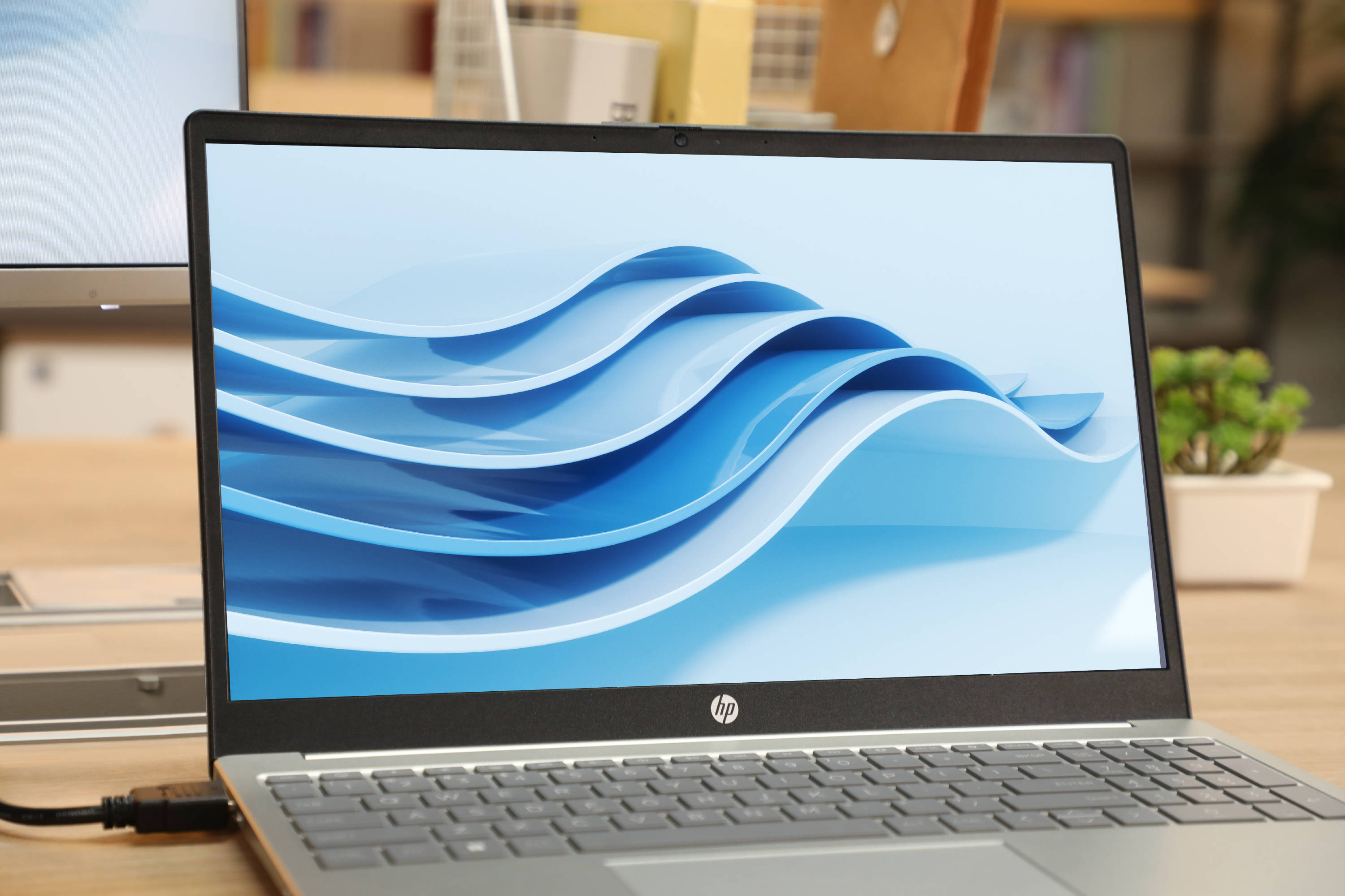 惠普星book 15图赏:15.6英寸大屏办公本 高性价比之选