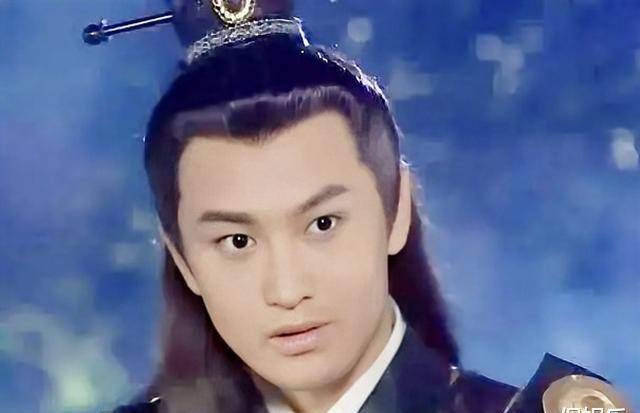 当年,黄晓明演了个"丑角",却成了无数人的白月光!_太子_天龙_角色