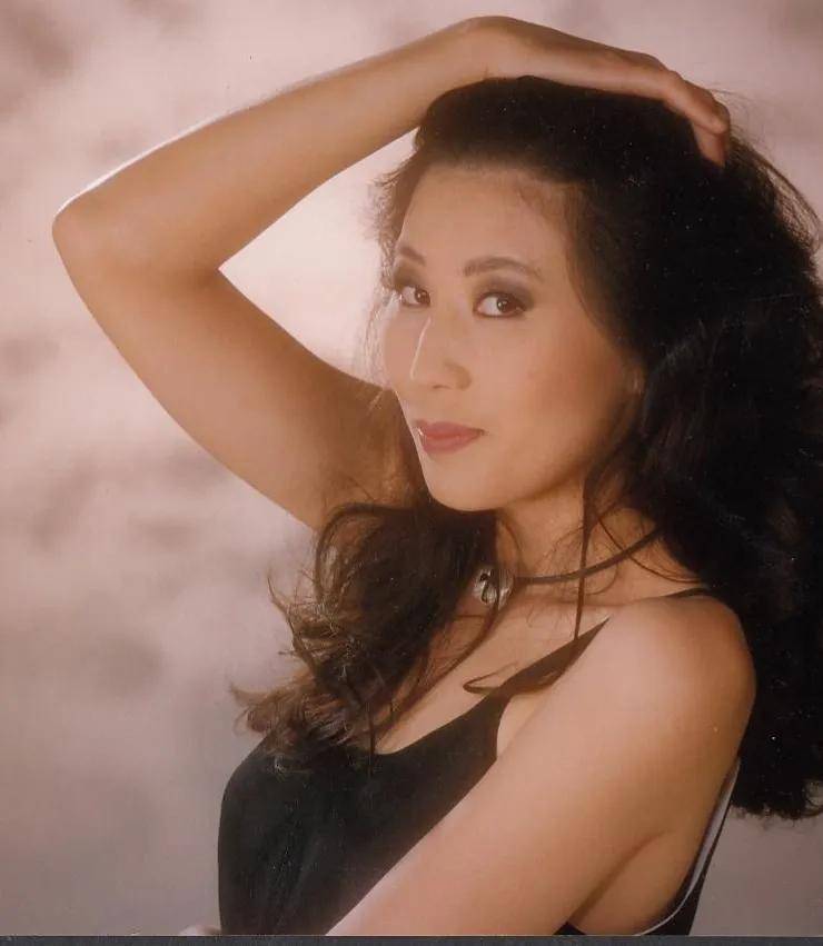 歌唱家奚秀兰歌唱技法优缺点分析及其学习注意事项_音乐_表演_声音