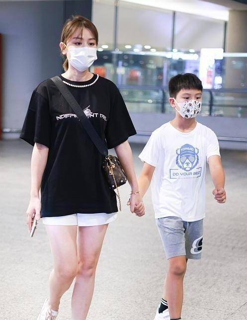 叶一茜怀上三胎?