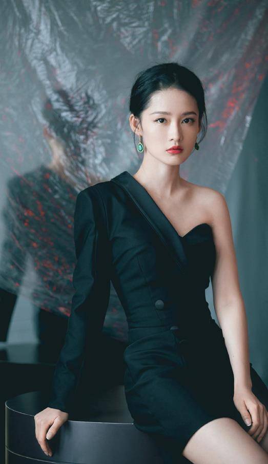 王大陆对李沁毫无分寸,演吻戏是拔火罐,李沁心里阴影有多大?