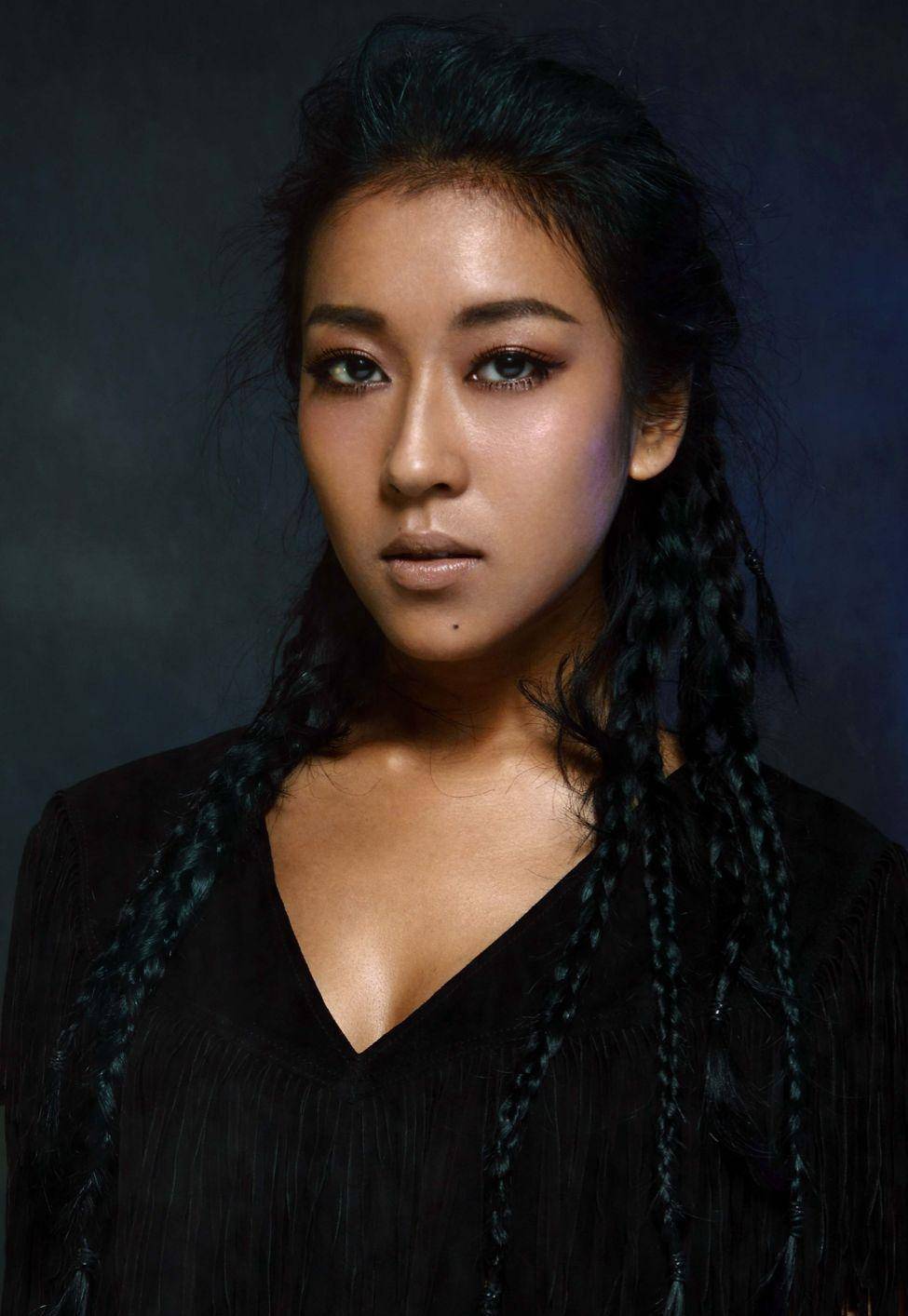从大山走出来的"黑美人"吉克隽逸,终为自己的"张扬"付出代价_声音