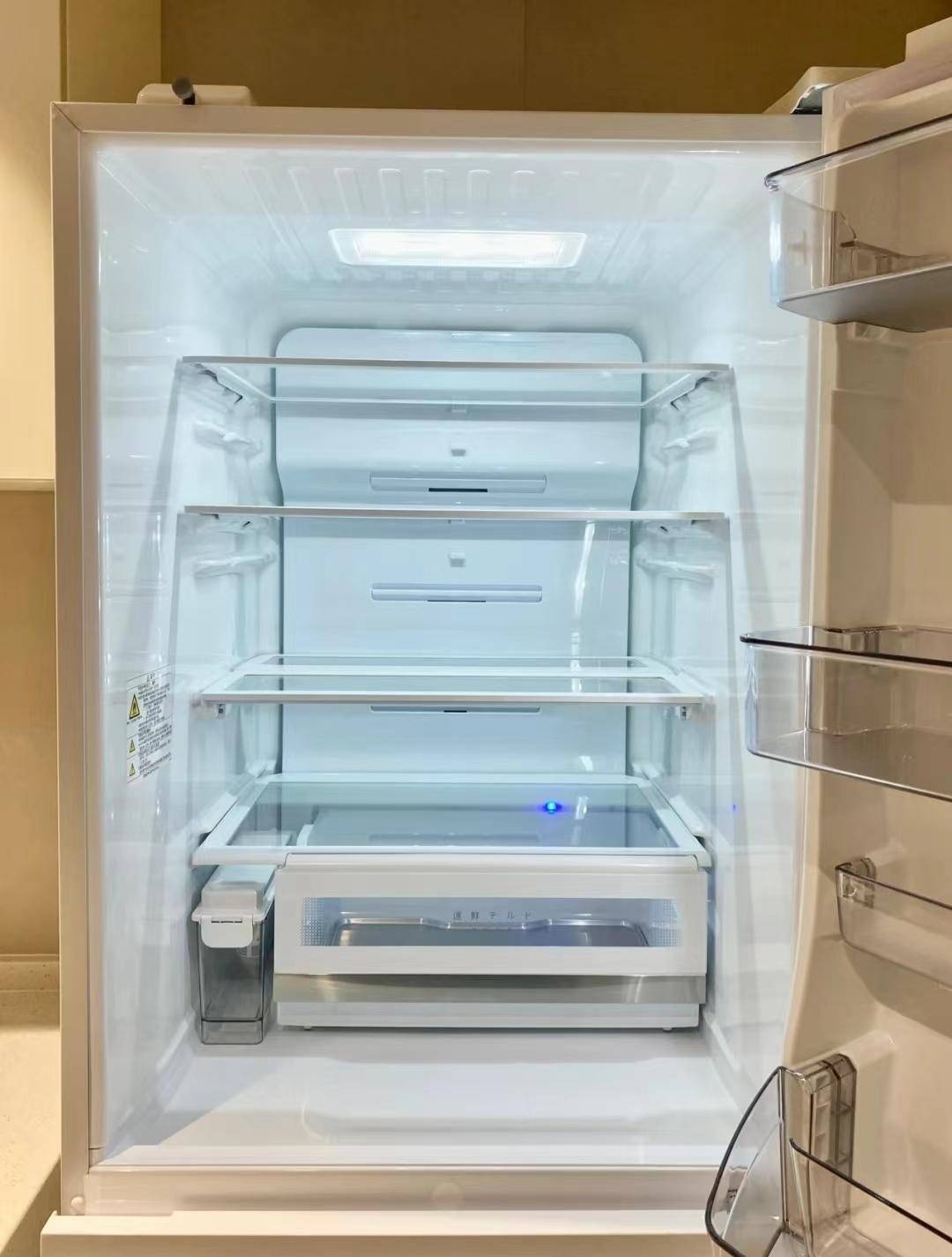 特别是对于冰箱保温层上的用料,高价冰箱更为先进.