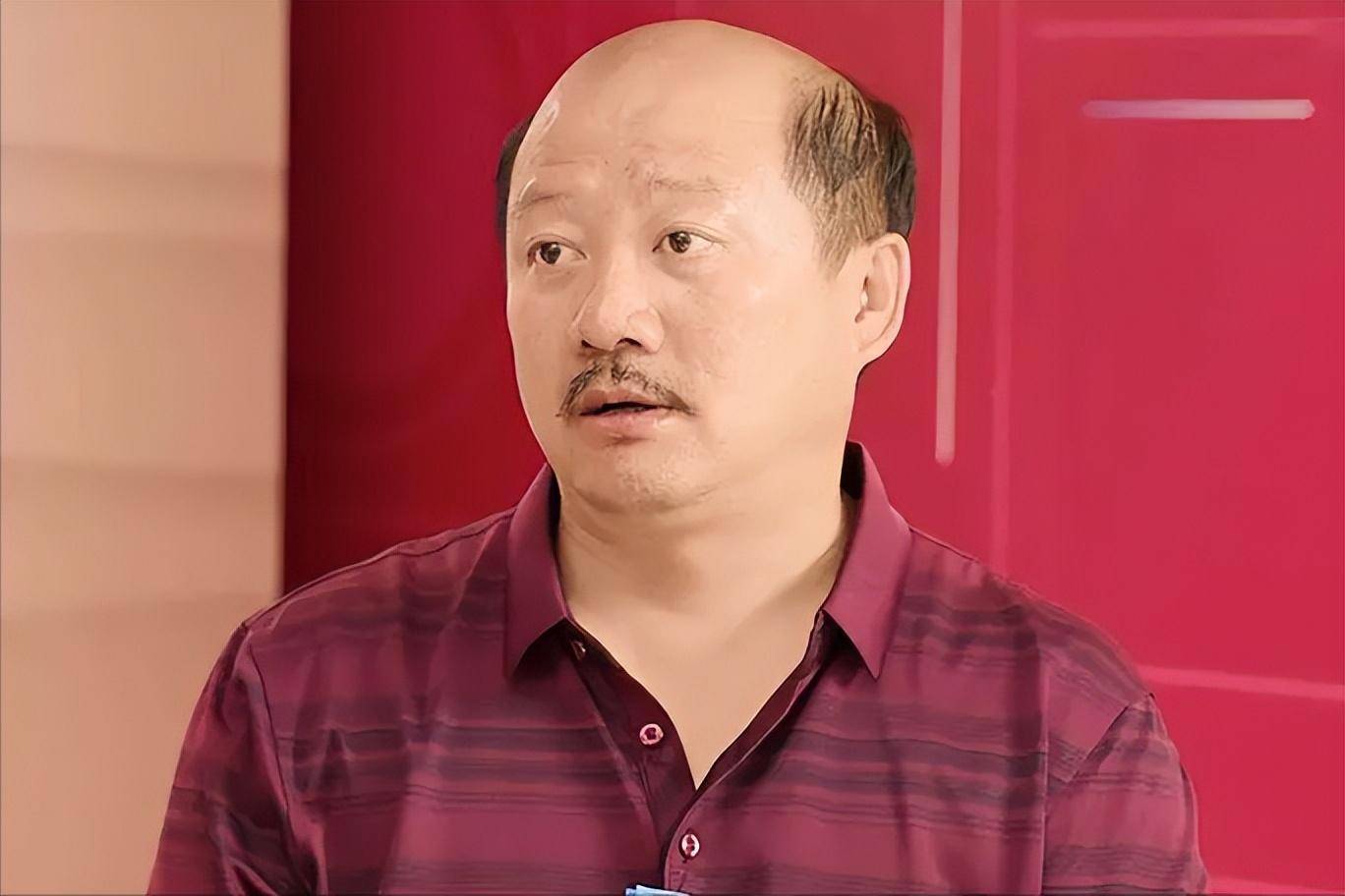 本山爱徒谢广坤:与广西第一美泰蜜举止不雅,师傅怒斥败新二人转_赵