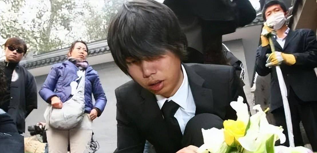 歌手陈琳从9楼一跃而下,2年后俩前任为遗产"打"起了来_那英_丈夫_女人
