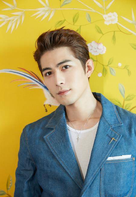 1位成综艺咖,2位小爆,4位大火_魏大勋_发展_陈学冬