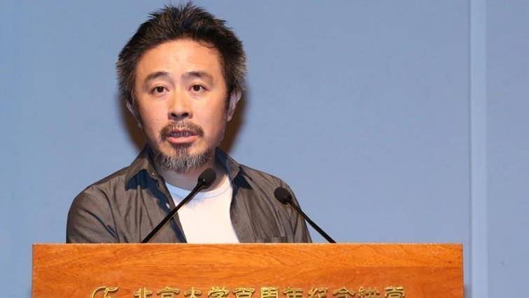 《狙击手》编剧陈宇:张艺谋对剧本三点要求,首先要讲一个好故事_叙事