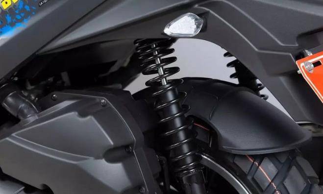 1千瓦光阳动丽g150越野版核心动力来自于一台实际排量为149.