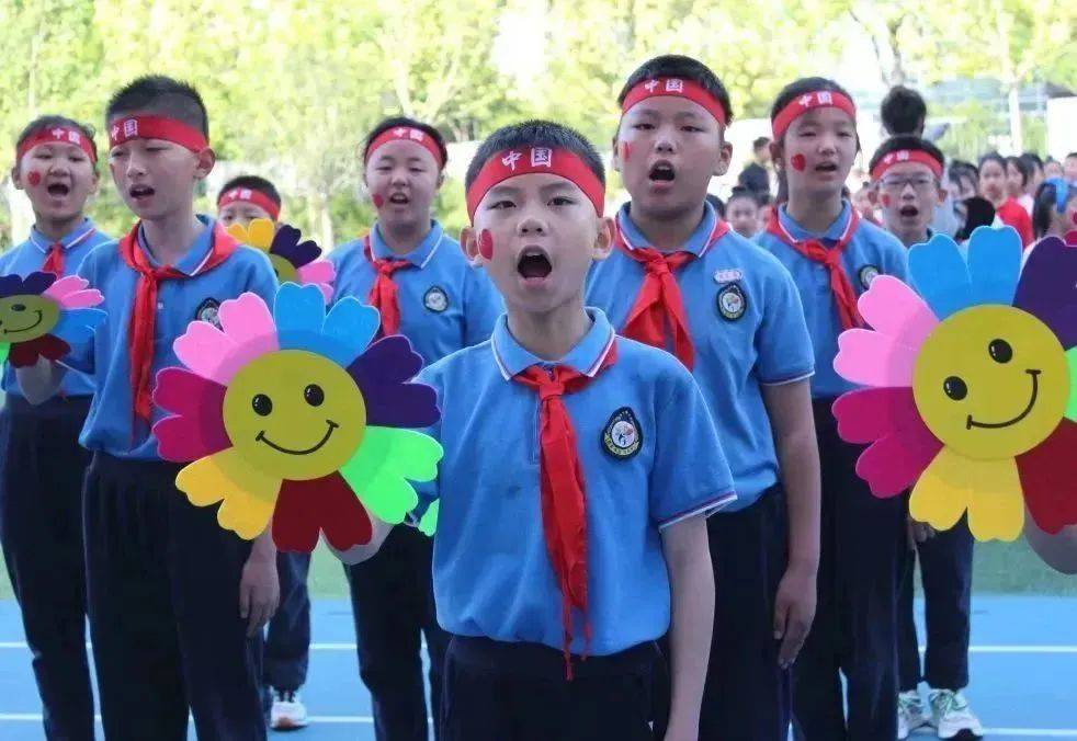 展宏景风采,练强健体魄 ——西安市宏景小学2023年春季田径运动会