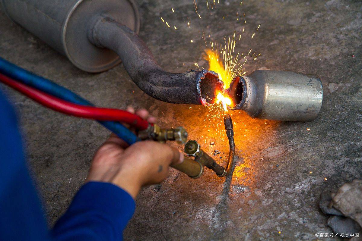 气焊,气割各主要发生什么变化?_金属_氧气_一氧化碳