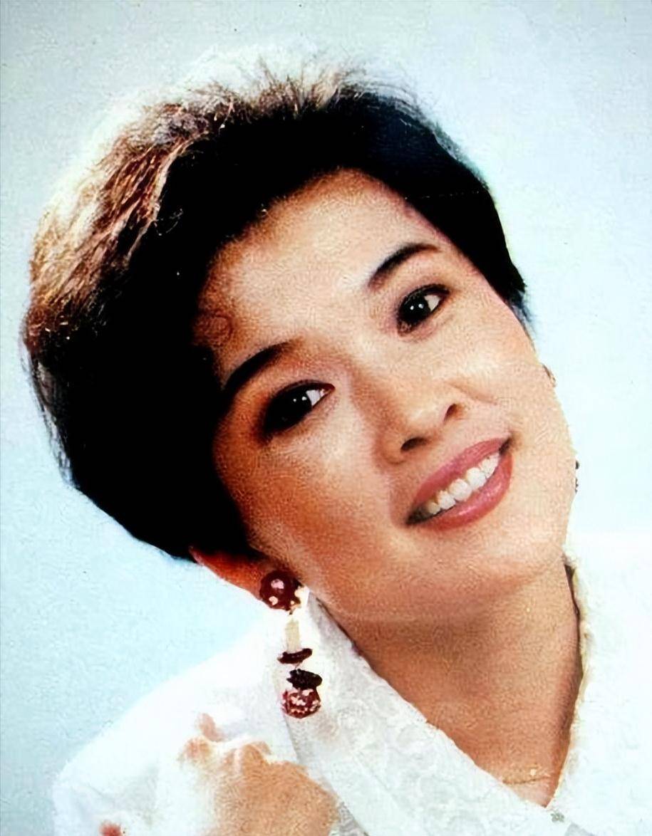 老戏骨宋春丽:为事业放弃生育,61岁终于当上母亲,弥补了遗憾_孙维熙