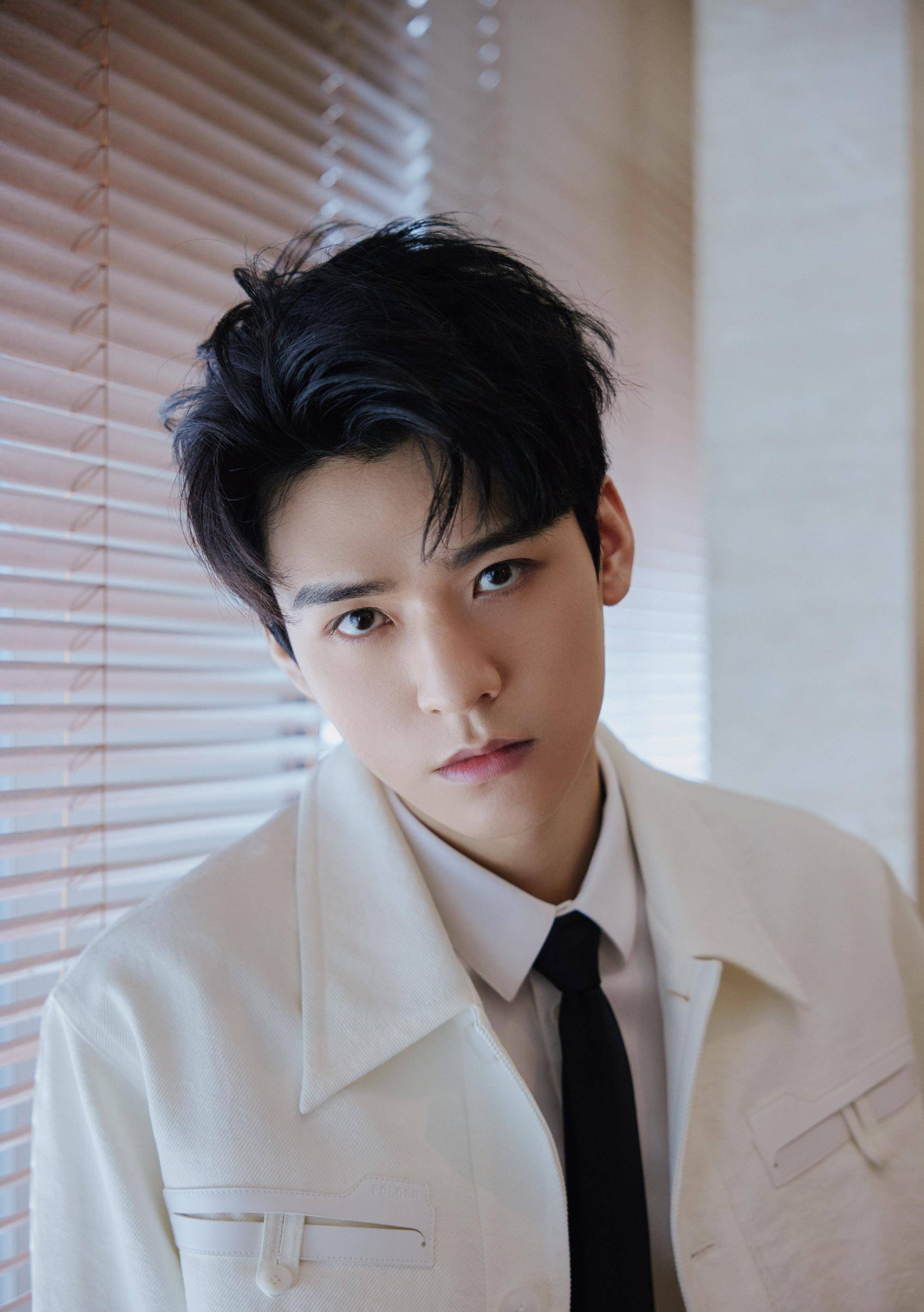 27剧:李佳航 迪丽热巴 景甜 胡一天 刘诗诗 龚俊 赵露思 肖战 任嘉伦