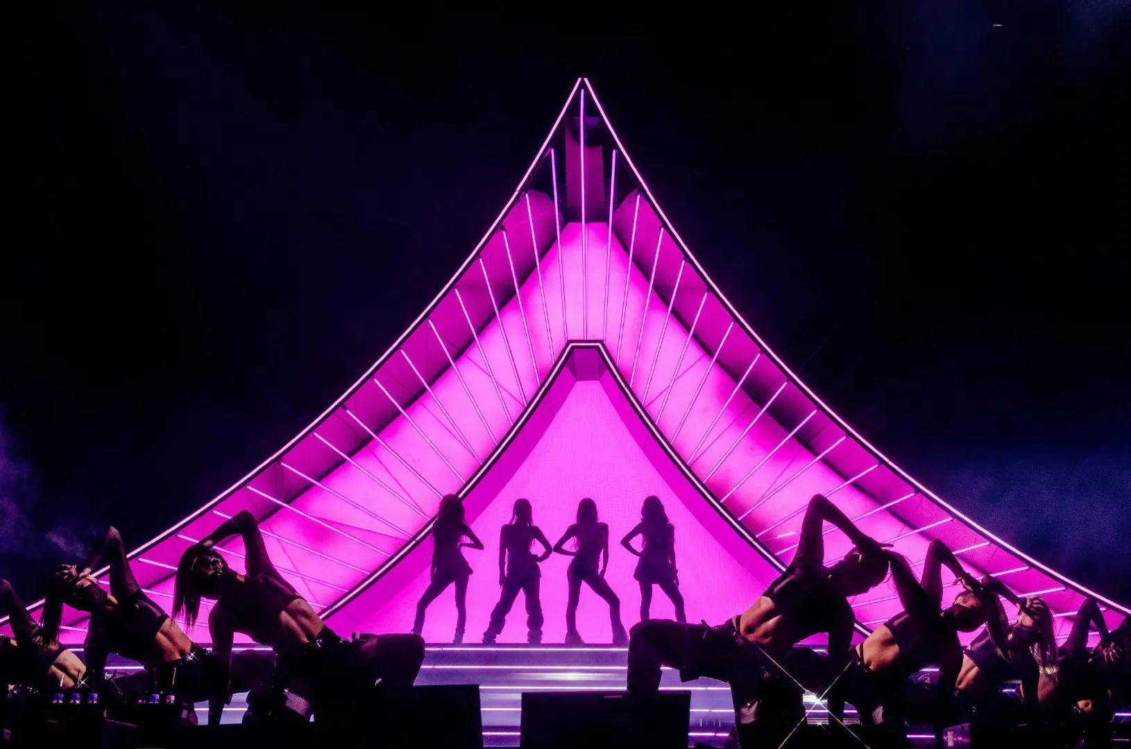 blackpink全球巡演杀疯了,票房破纪录,打败辣妹成史