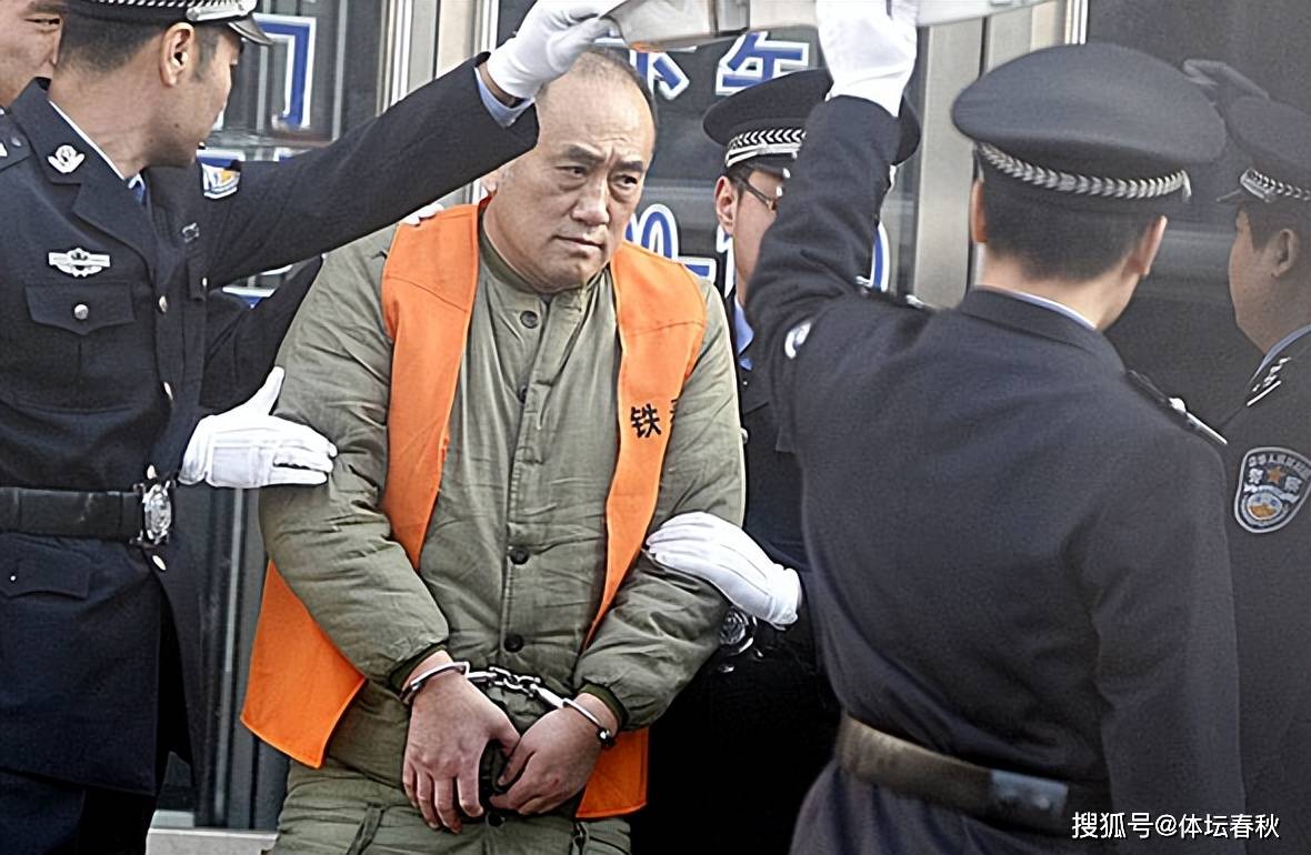 曾执教北京中超球队,获联赛最佳教练奖_王波_主帅_足球