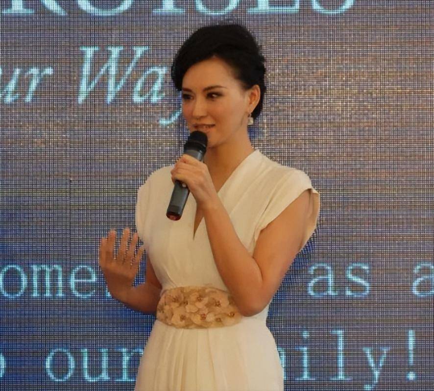 "最美主持"王萌萌:曾是东南卫视当家主持,却在婚后淡出荧幕_程雷_爱情