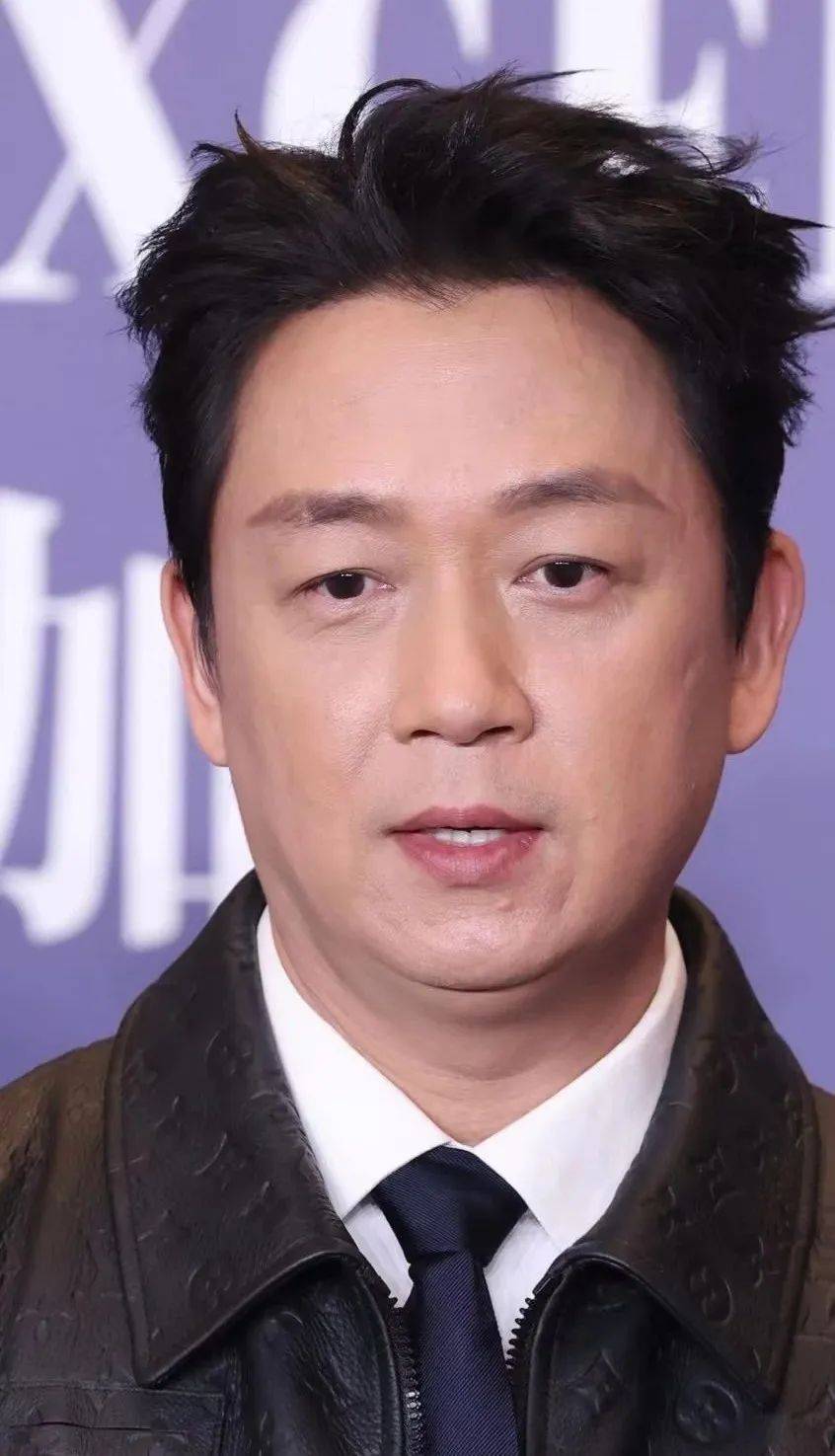 娱乐圈普男聚会?最新这两场红毯,萧敬腾姨化,潘粤明又胖了