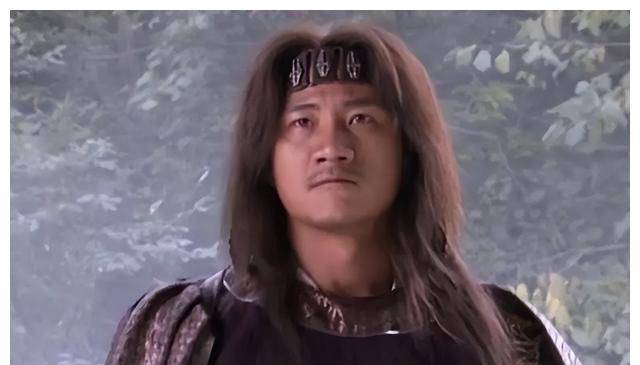 大侠萧峰不是谁都能演,他自带音响豪情万丈,他吹发耍酷像小混混