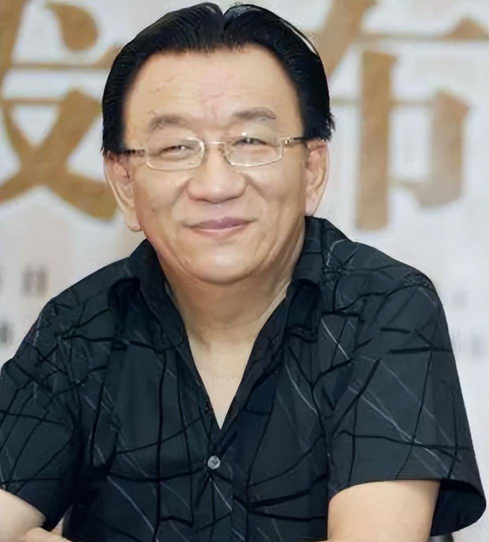 "不可一世"的侯耀华,终于走到了今天_侯耀文_侯宝林_父亲