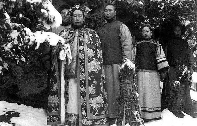 历史英雄不容玷污,刻在历史耻辱柱上的慈禧太后也不应过度美化_国家