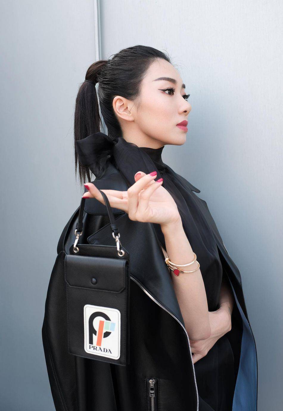 "千金女友"程晓玥:家庭背景雄厚,为何输给"光脚跳舞"的苗苗_郑恺_程母