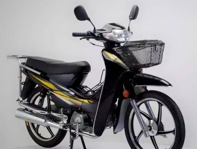 豪爵ud110的外观设计还是比较秀气的,车身线条非常流畅就像是利刃一般