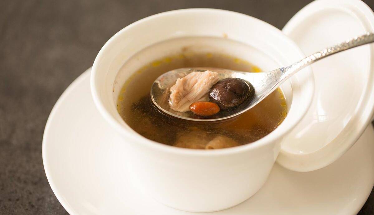 准备了九道老火汤,当作晚餐,滋补又暖胃_生活_砂锅_小火