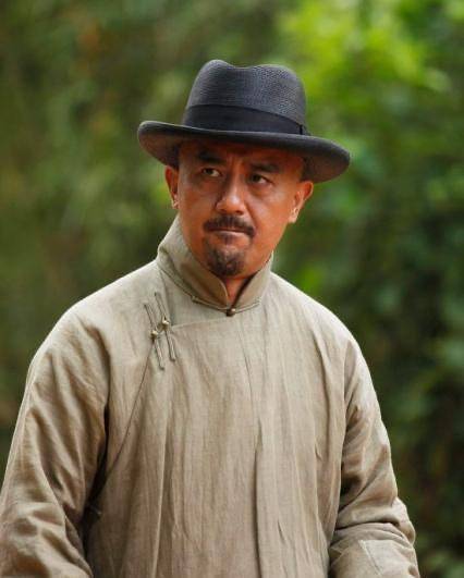 周润发曾几拒《让子弹飞》邀约,姜文的一个"小花招"愿为君效劳_葛优