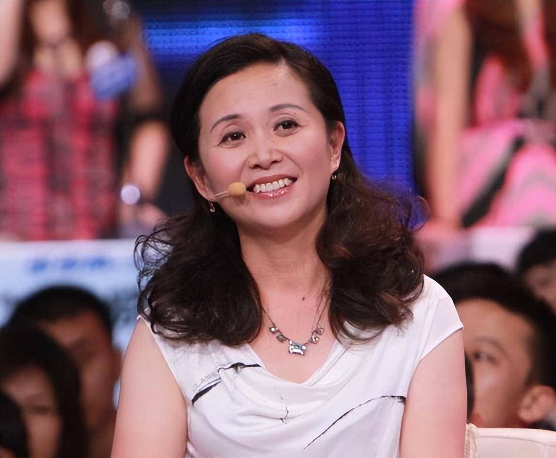 这真的是《非诚勿扰》的黄菡吗,7年后现身,容貌苍老已经认不出_节目