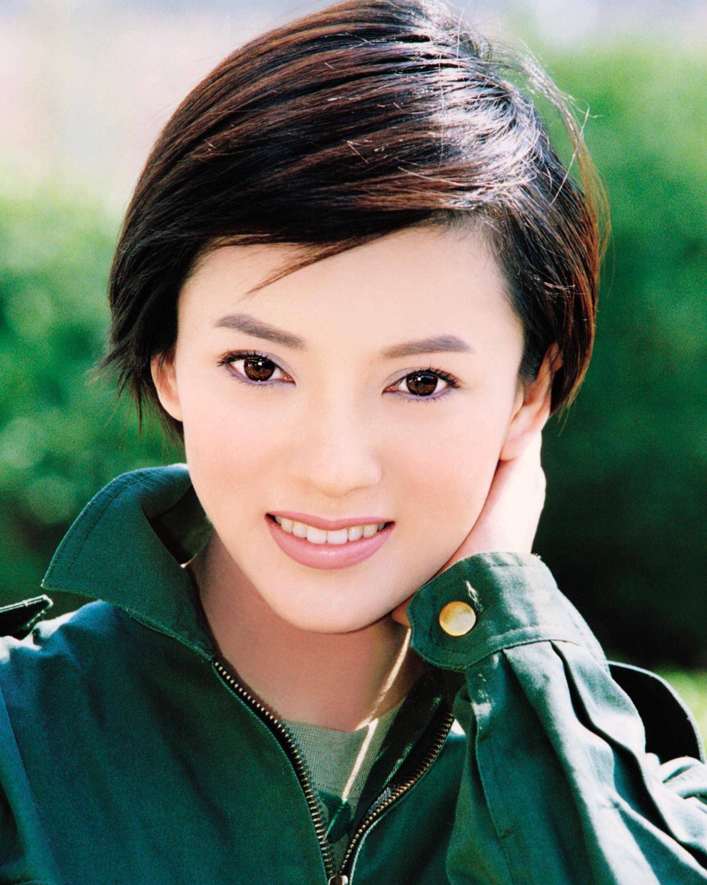 时尚片"波神"彭丹:如何从"脱星"变"红星"?近况怎么样?_电影_美国_国际