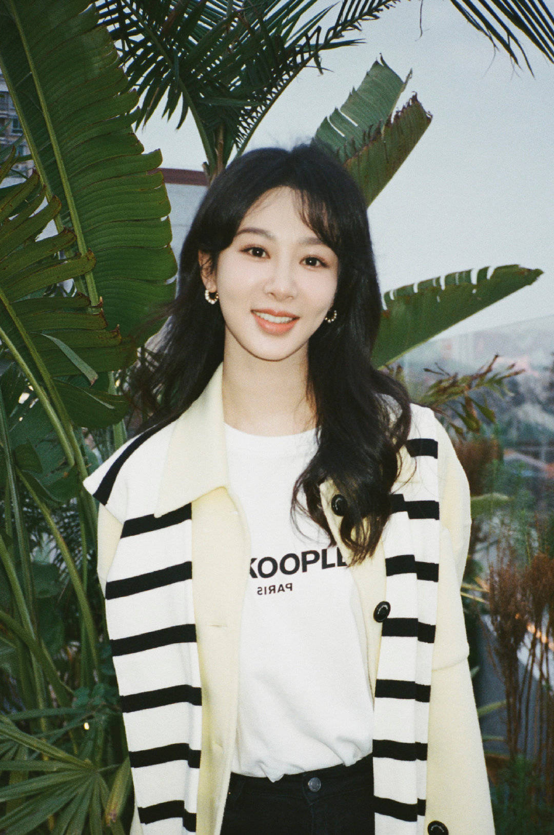 杨紫《要久久爱》确定播放平台,新海报曝光,网友却大呼太可惜_范丞丞