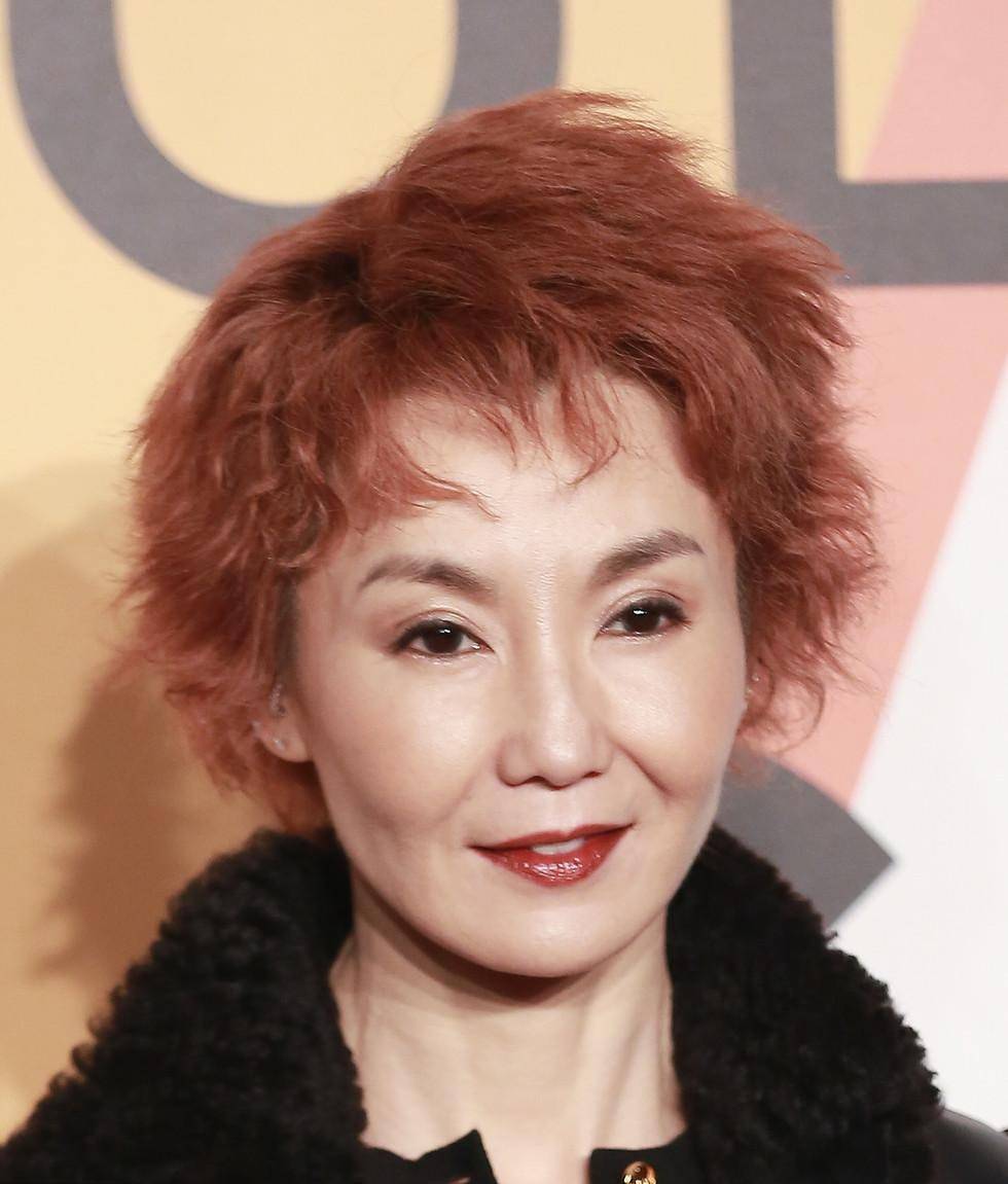 55岁张曼玉颜值崩塌,衰老程度惊人,比60多的赵雅芝还老_网友_样子