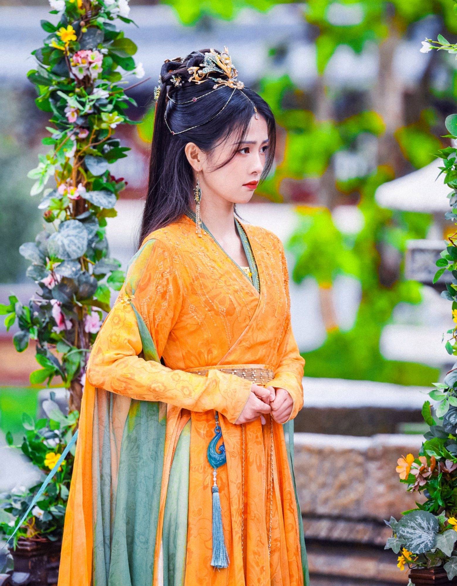 白鹿长月烬明橘色的叶夕雾甜美写真_造型_头发_邻家