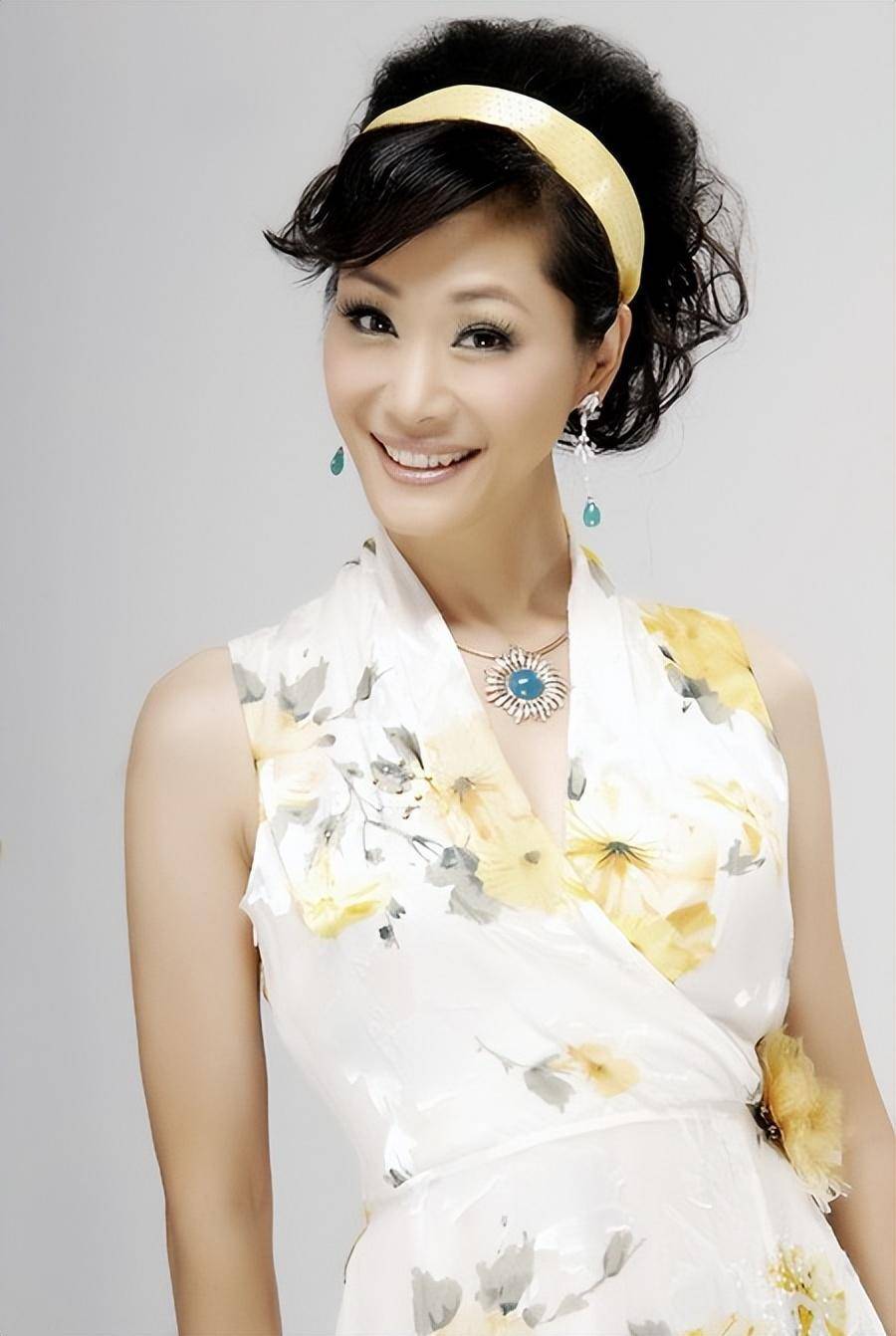 于文华:再婚嫁未婚小伙,22年没有生下孩子,如今的她幸福吗?