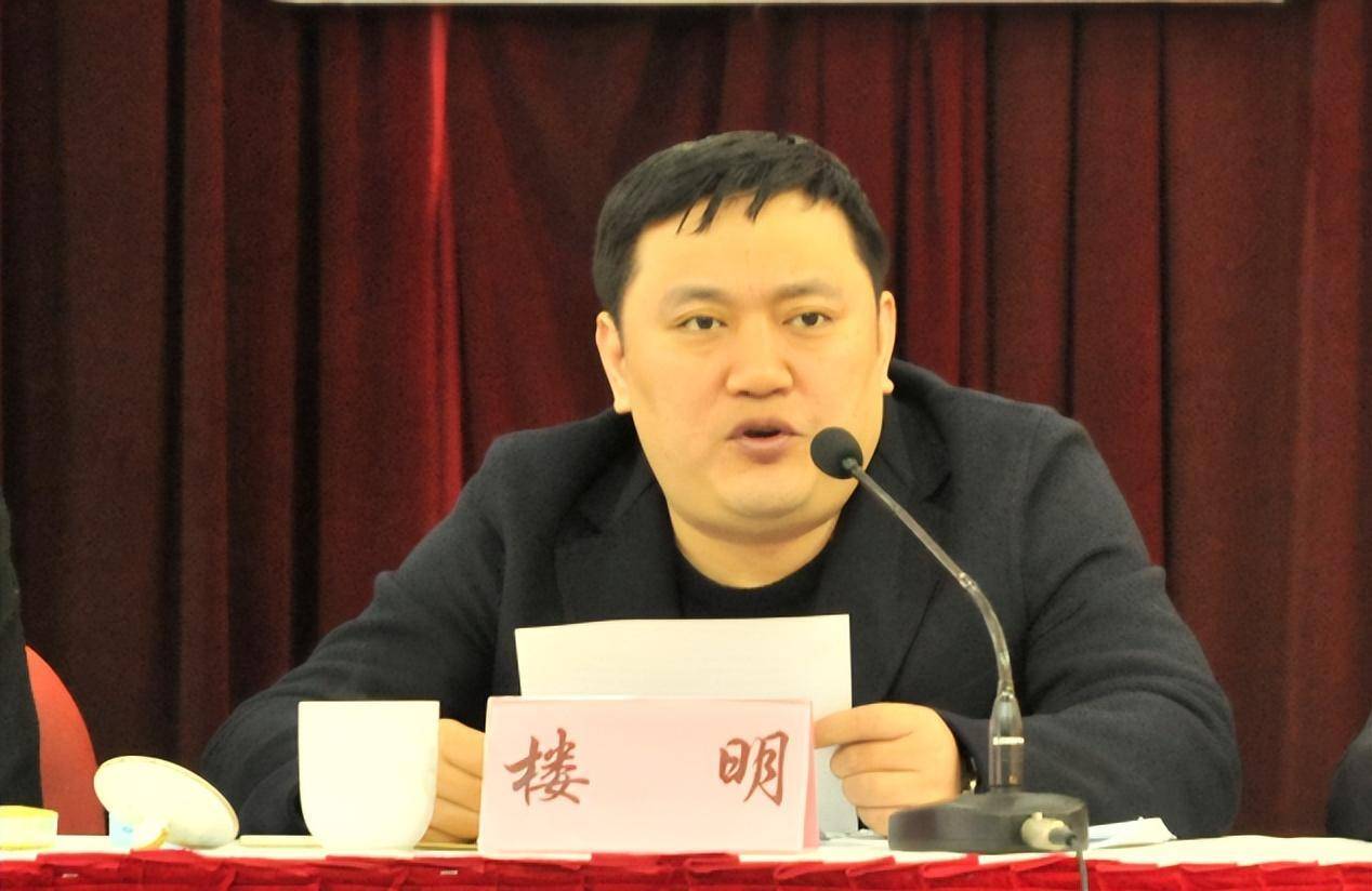 东北名记力挺楼铭:篮协是时候反省了,支持20家具乐部一起报道_比赛