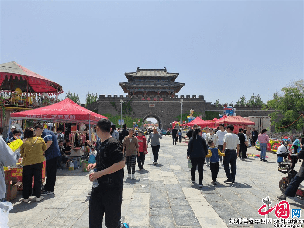 山东省泰安市东平县州城街道:一场春夏"黄河大集" 点燃古城烟火气
