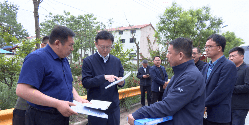 夏邑县县长李昊调研指导农村公路建设工作_人民_乡村_群众