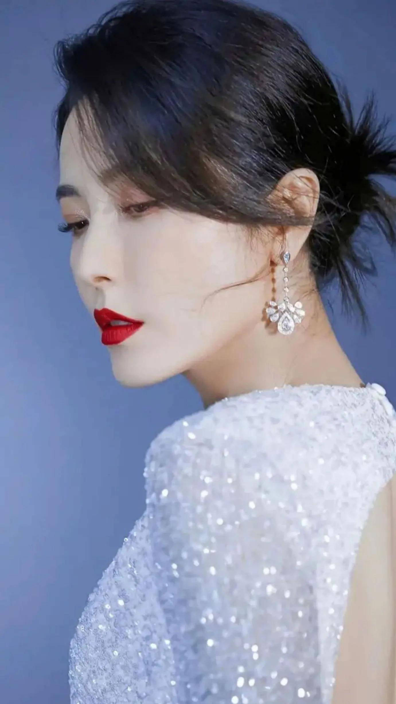 曾黎2023年05月08日 精美图集_表演_角色_外貌