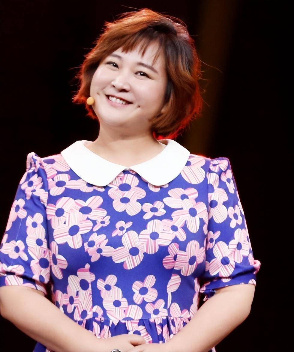 贾玲不是消失了,而是走上了另一条大道_相声_观众_姐姐