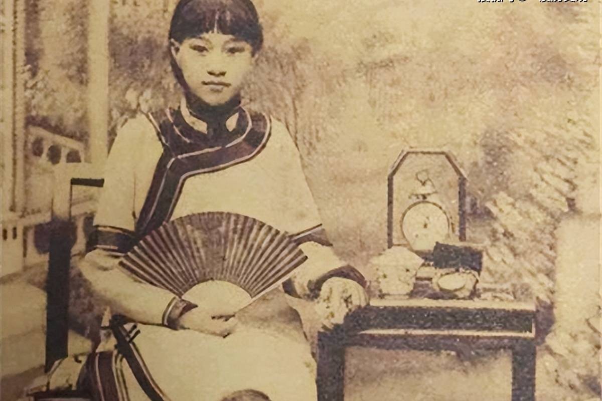 女人幻想 小妻要 翠楊社 低调27年杨紫家庭背景终于曝光,母亲身份让人意想不到,难怪不公开【田歌