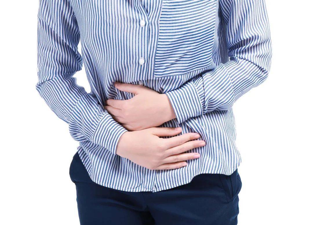 腹痛难忍,路都走不了,37岁女子肚子里竟长了10余斤重"瘤子"_患者_徐彦