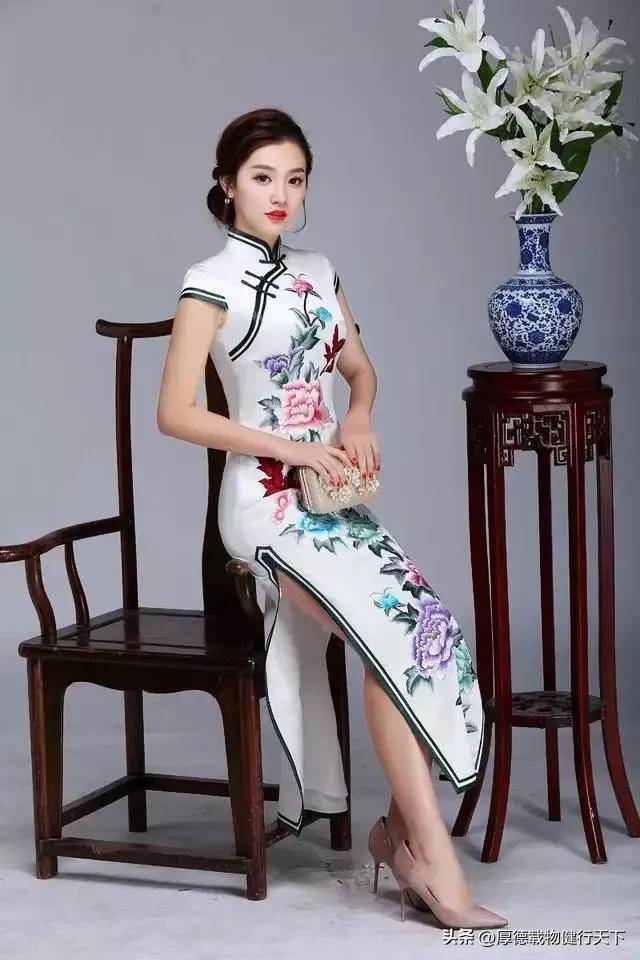 最能体现东方女人神韵的还是旗袍_女性_身材_发展