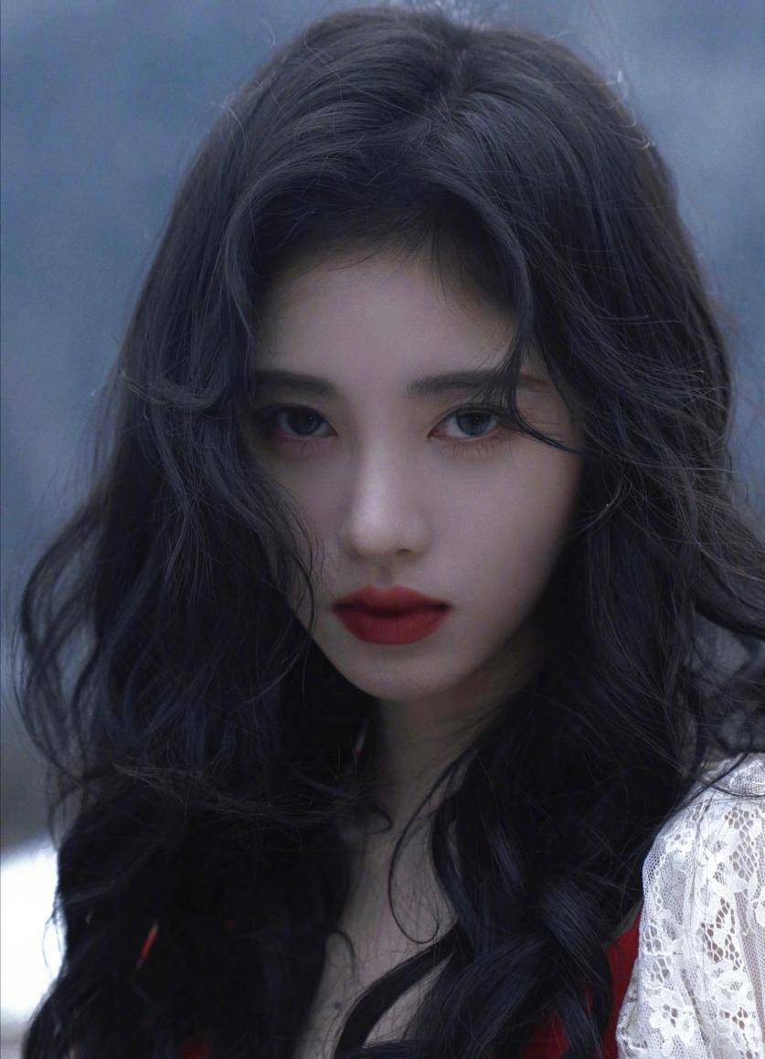 全网黑的女明星,鞠婧祎:我很满意我自己—逆风翻盘"赵丽颖"_美女_小鞠