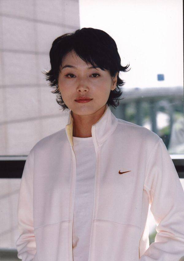 男人婆张延,婚后生活幸福,她是颜值控,张延坦言老公长得丑?