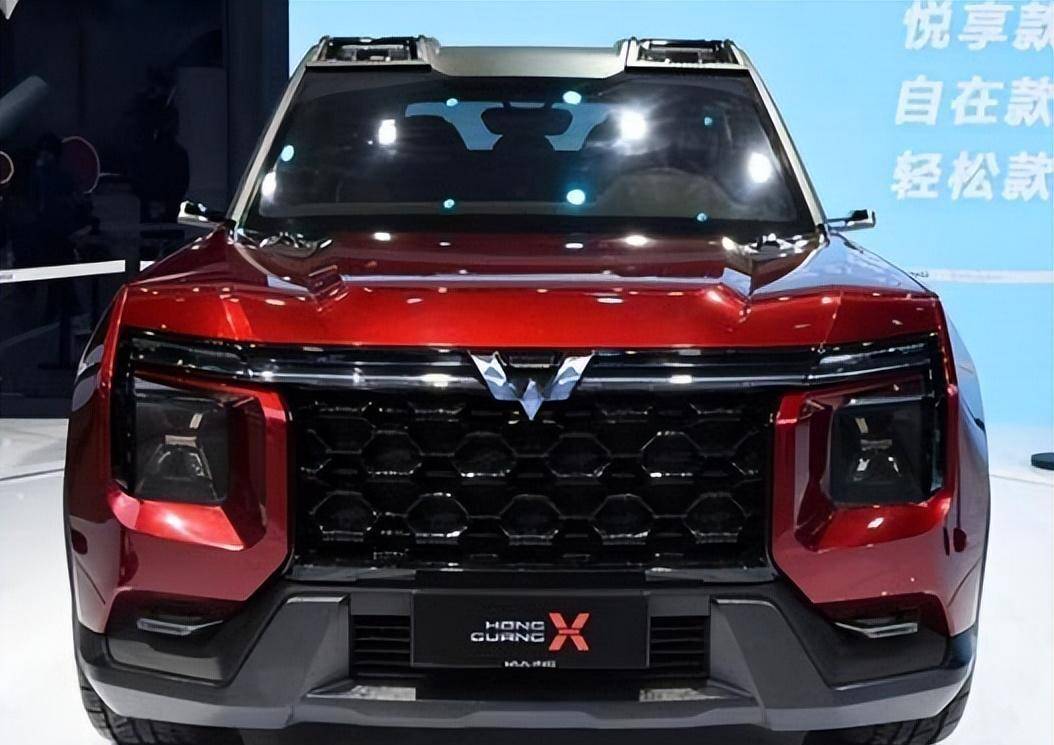 比如上图的这款之前在车展上亮相的"宏光侠"就是一款让人振奋的suv!